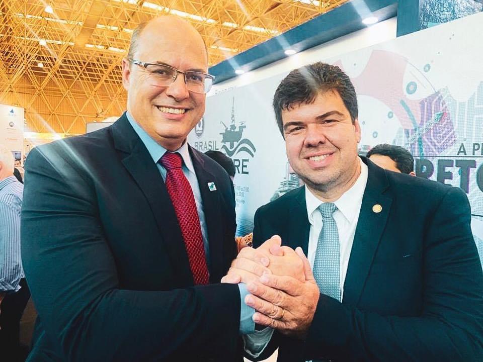 Macaé: ao lado de Chapeta, Dr. Aluízio, Dr. Eduardo e vereadores, Welberth acusa demais candidatos: ‘velha política’