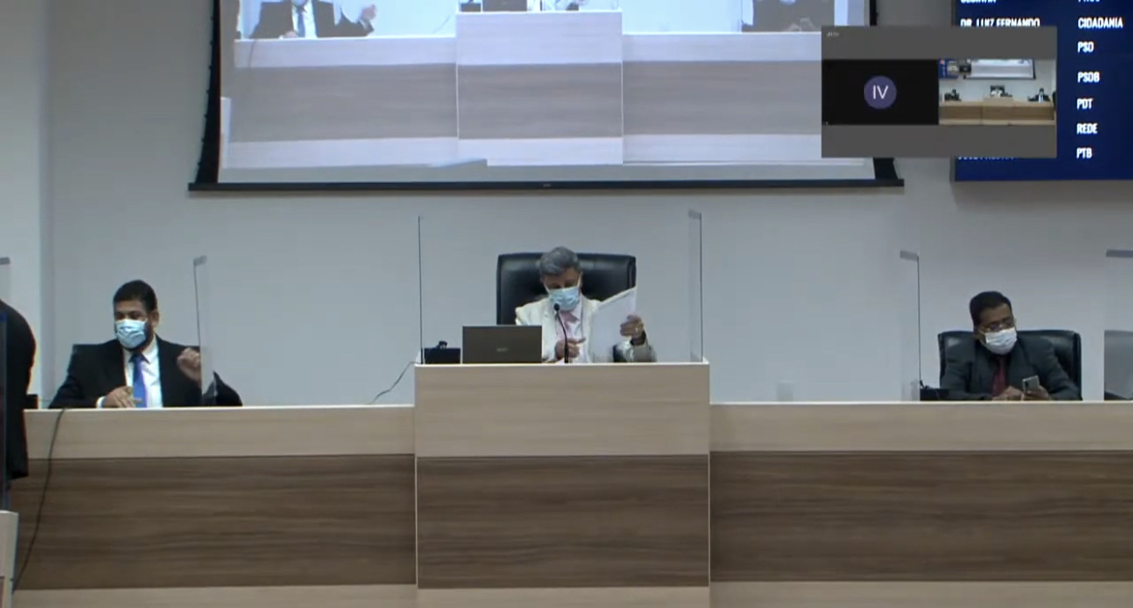 Macaé: Câmara retira de pauta votação de contas de Dr. Aluizio sob suspeita de ameaças de ex-secretário a vereadores com ‘dossiês’