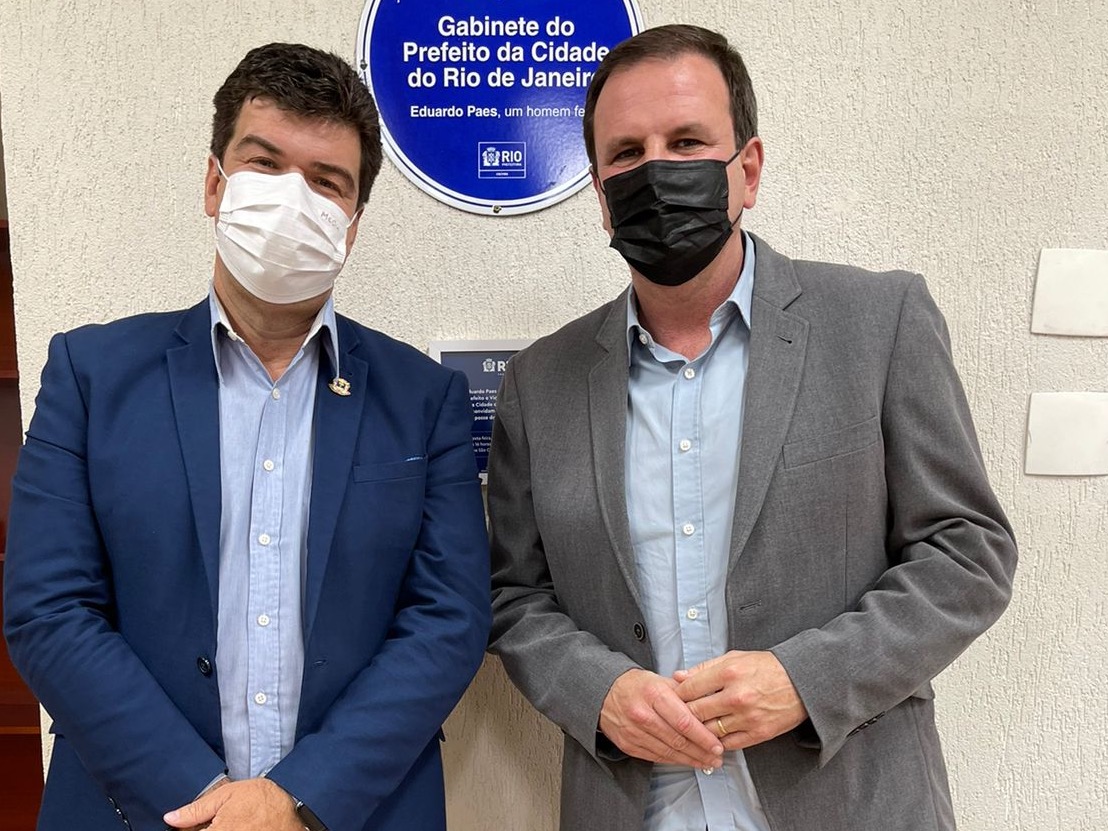 No Rio, Welberth visita o Centro de Operações da Prefeitura e almoça com Eduardo Paes. “Dia proveitoso”