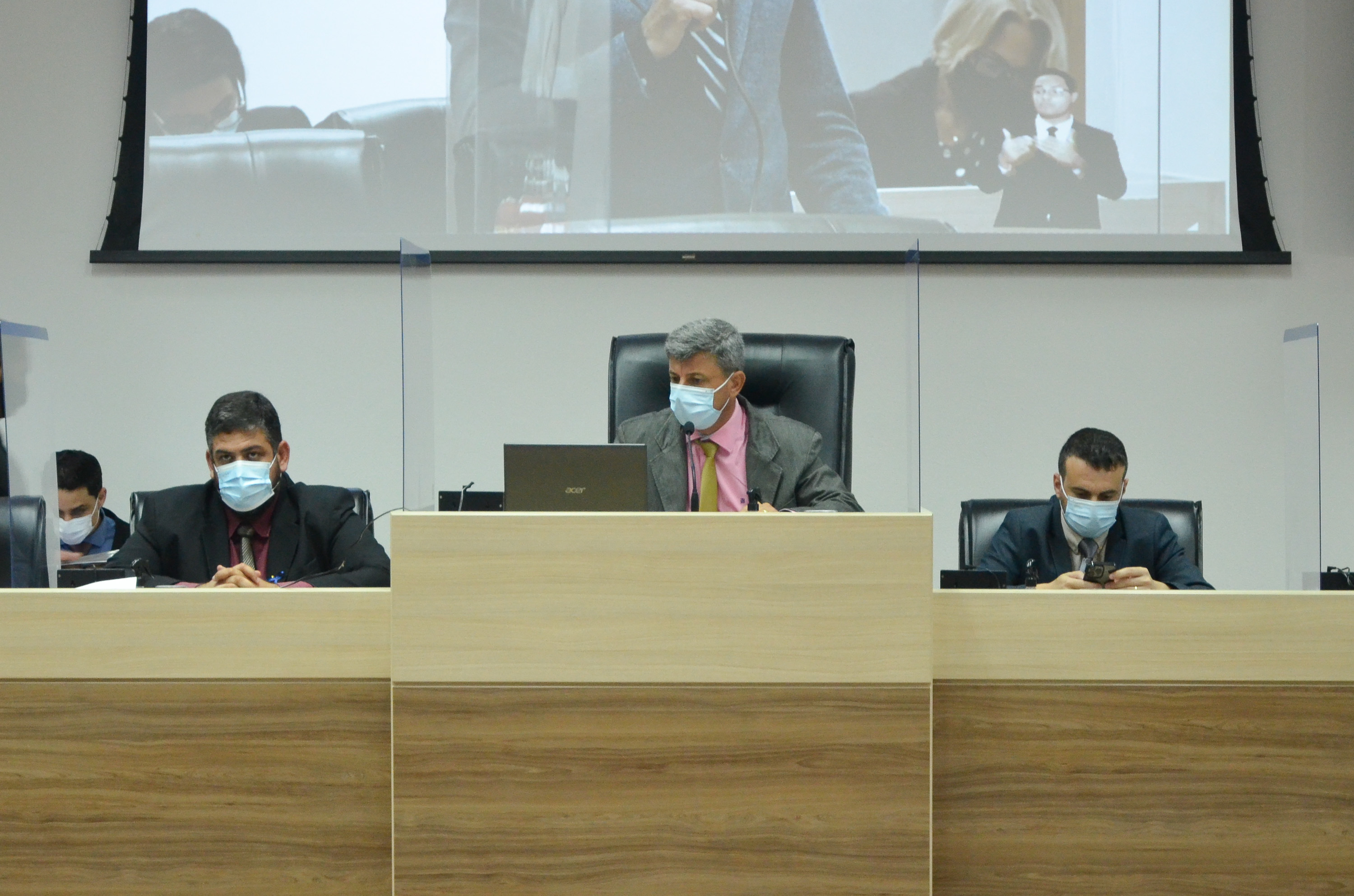 Macaé: chuvas fortes e alagamentos adiam participação da secretária de Educação em sessão da Câmara