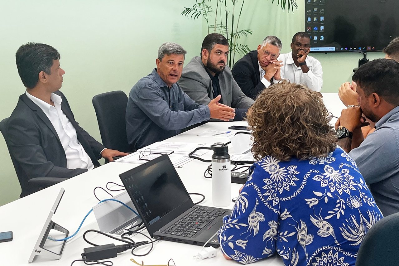 Rio: comitiva liderada por Cesinha se reúne com representantes da Enel para cobrar soluções no fornecimento de energia em Macaé