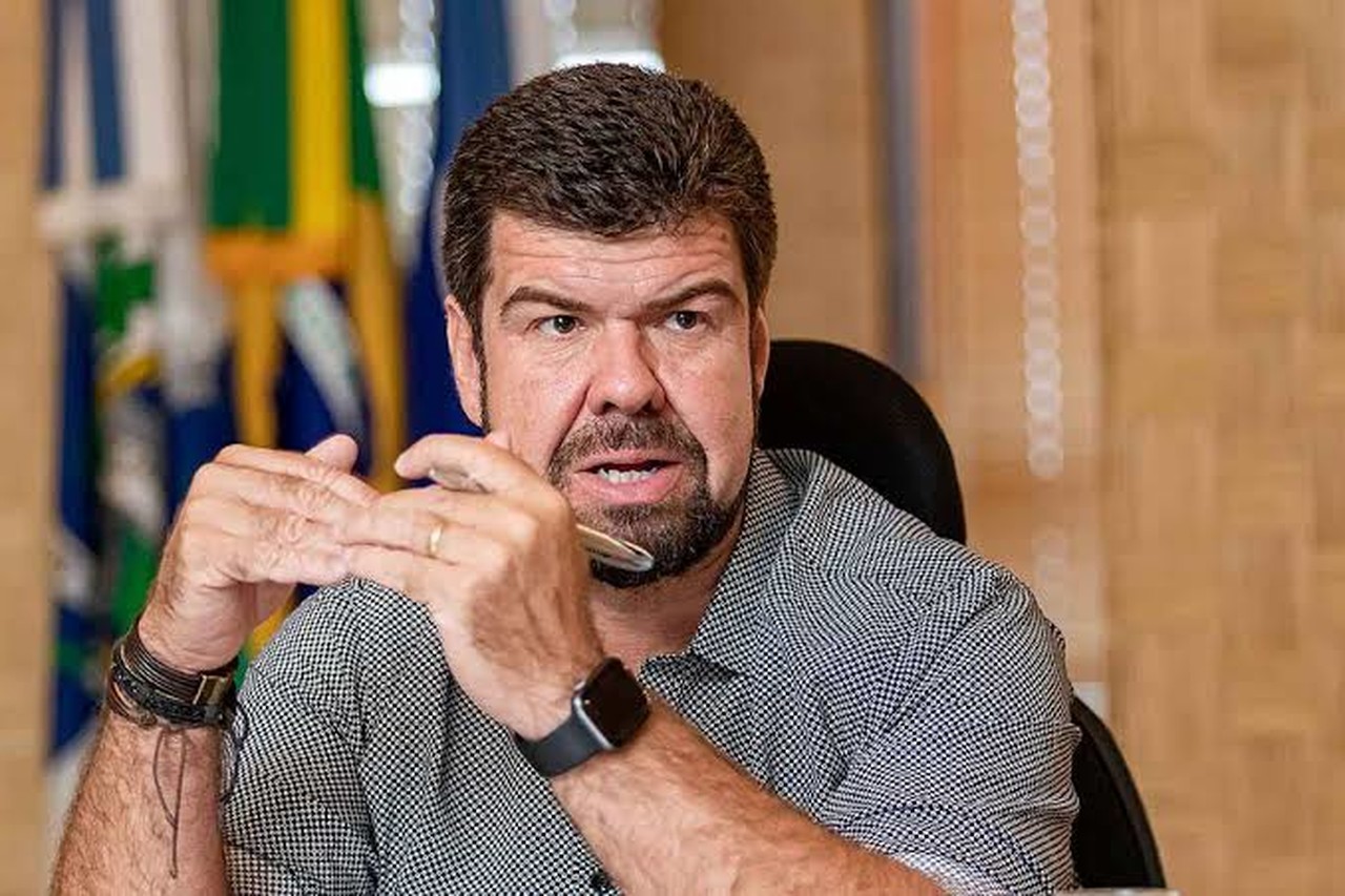 Macaé concentra 70% das novas vagas de emprego geradas na região em janeiro. Campos foi o destaque negativo. Entenda!