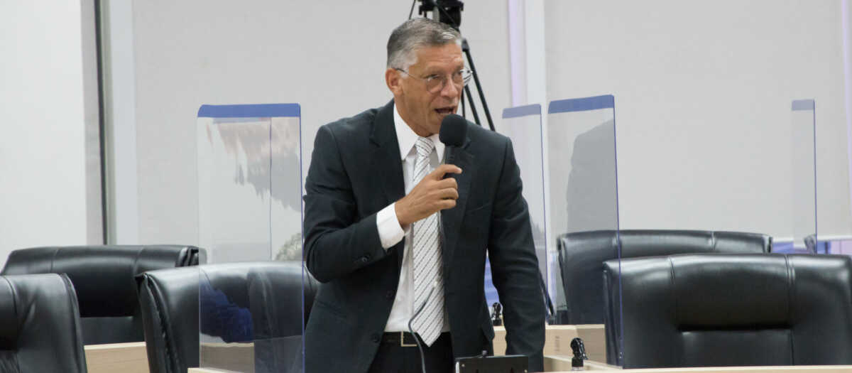 Vereadores discutem alternativas à Cedae para abastecimento de água