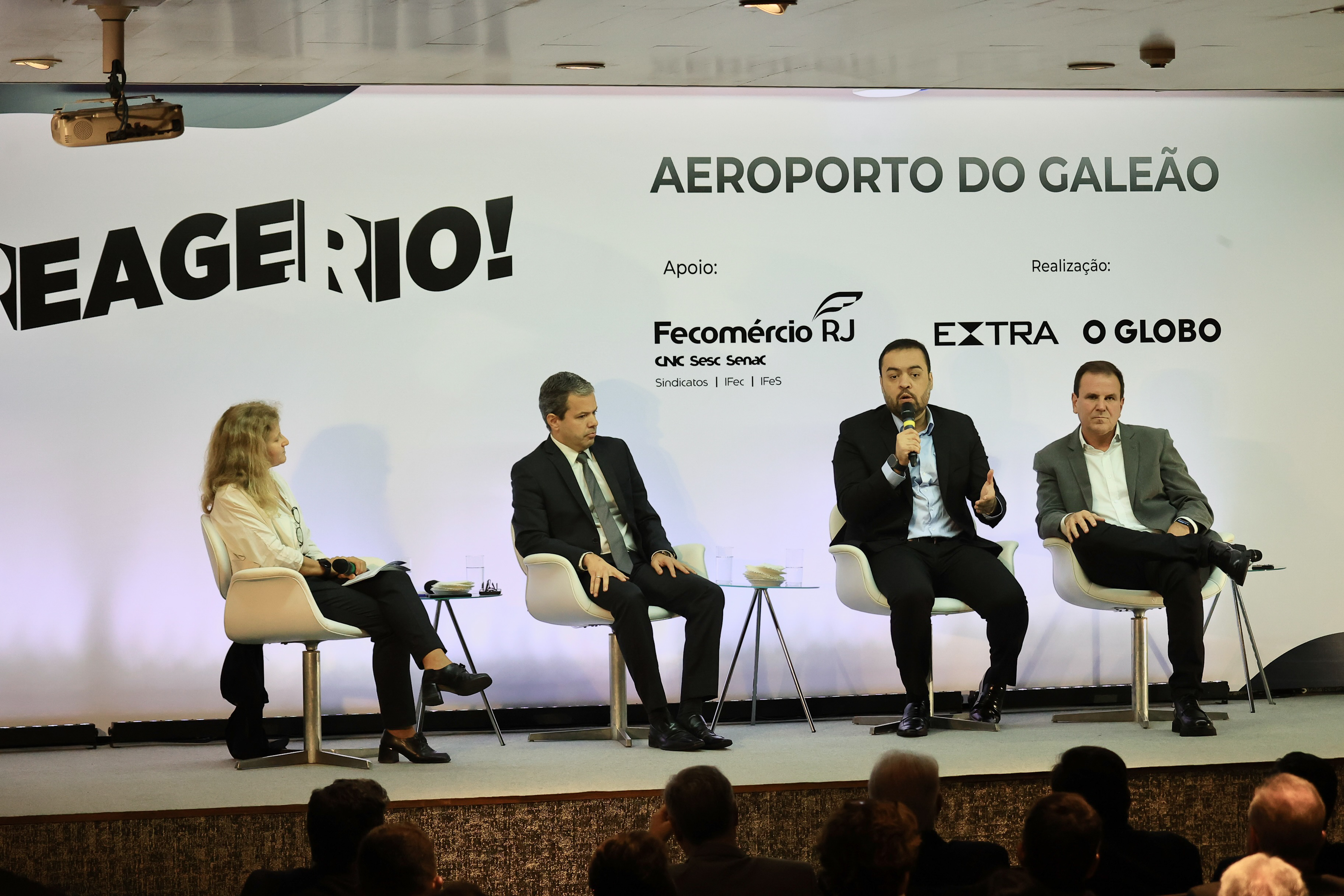 Estado defende a adoção do sistema multiaeroportos para a gestão do Galeão e do Santos Dumont