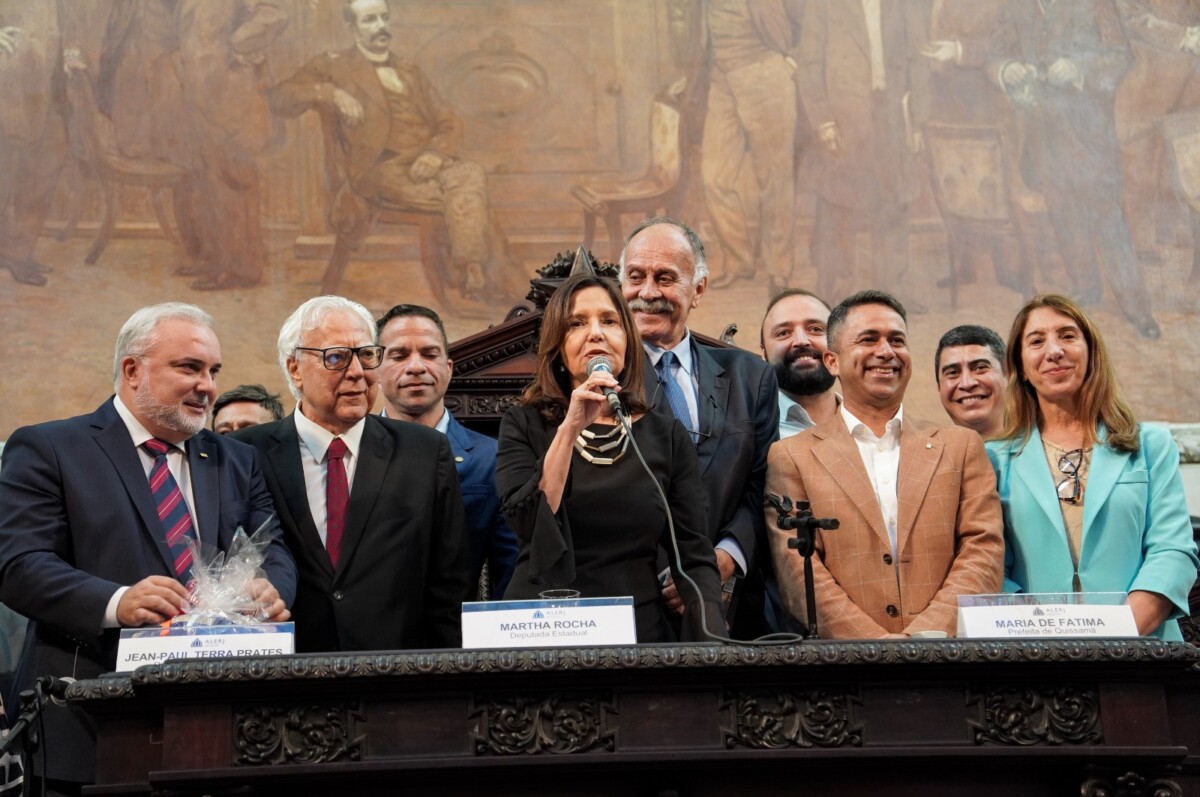 Prefeita Fátima Pacheco participa de homenagem aos 70 anos da Petrobras na Alerj