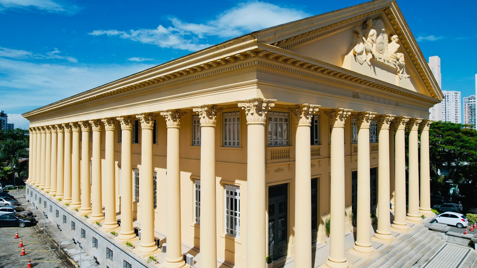 Sessão ordinária com sete projetos aprovados