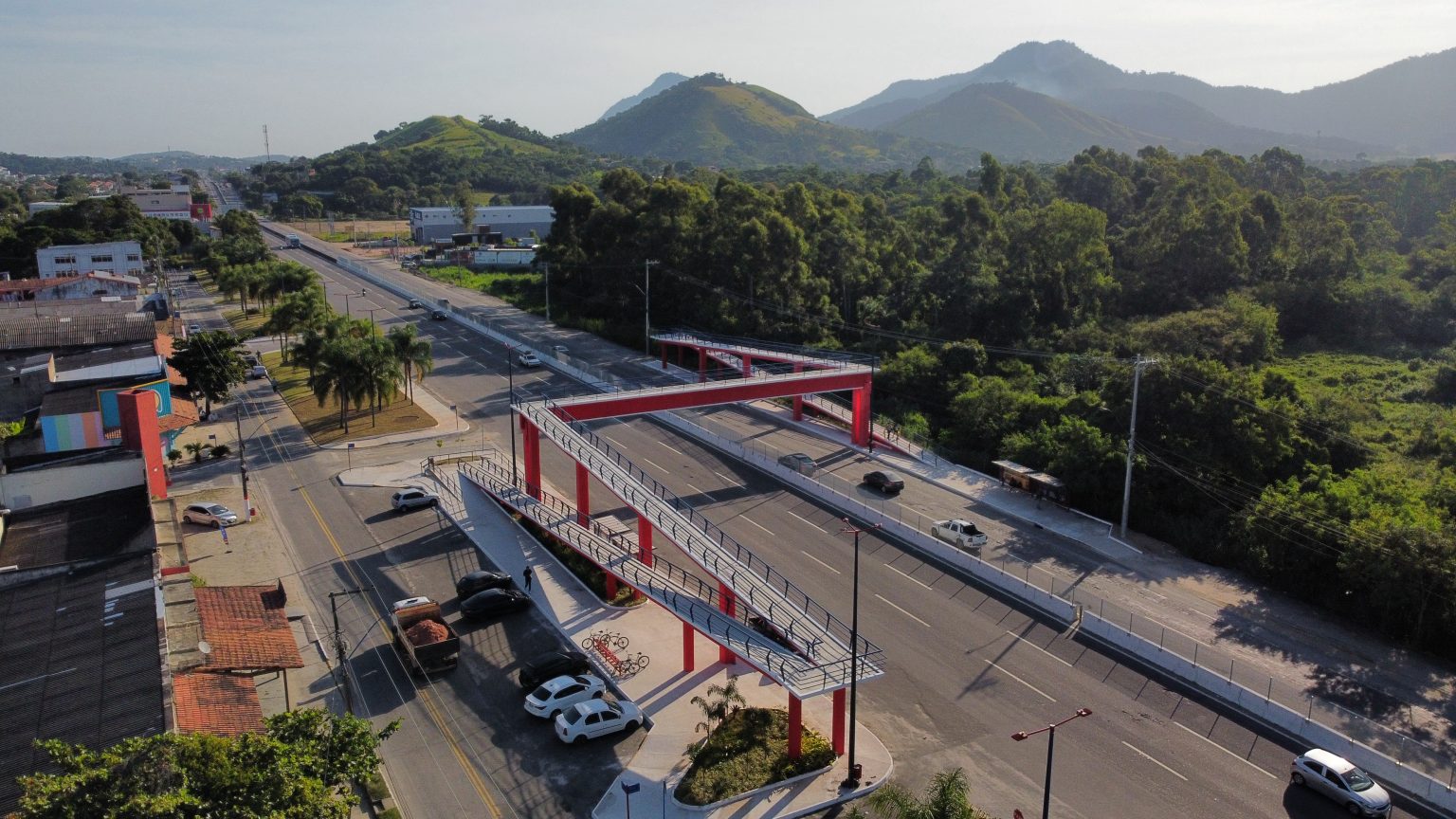 Prefeitura inaugura passarela do Parque Nanci