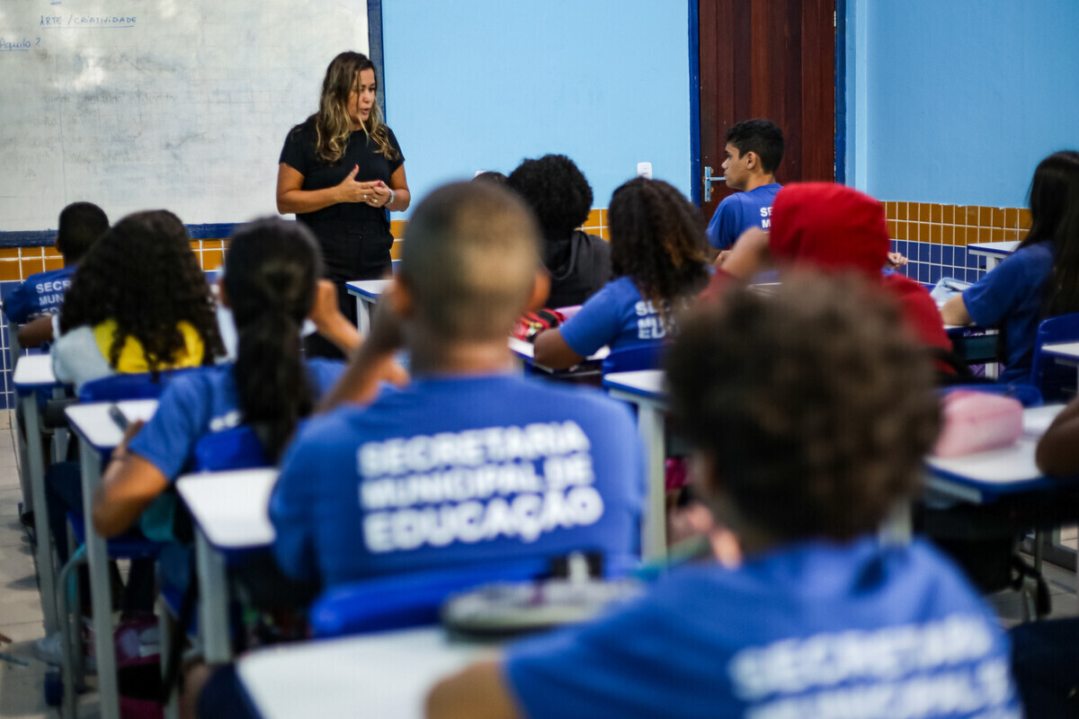 Prefeitura de Cabo Frio anuncia processo seletivo para cargos na Educação