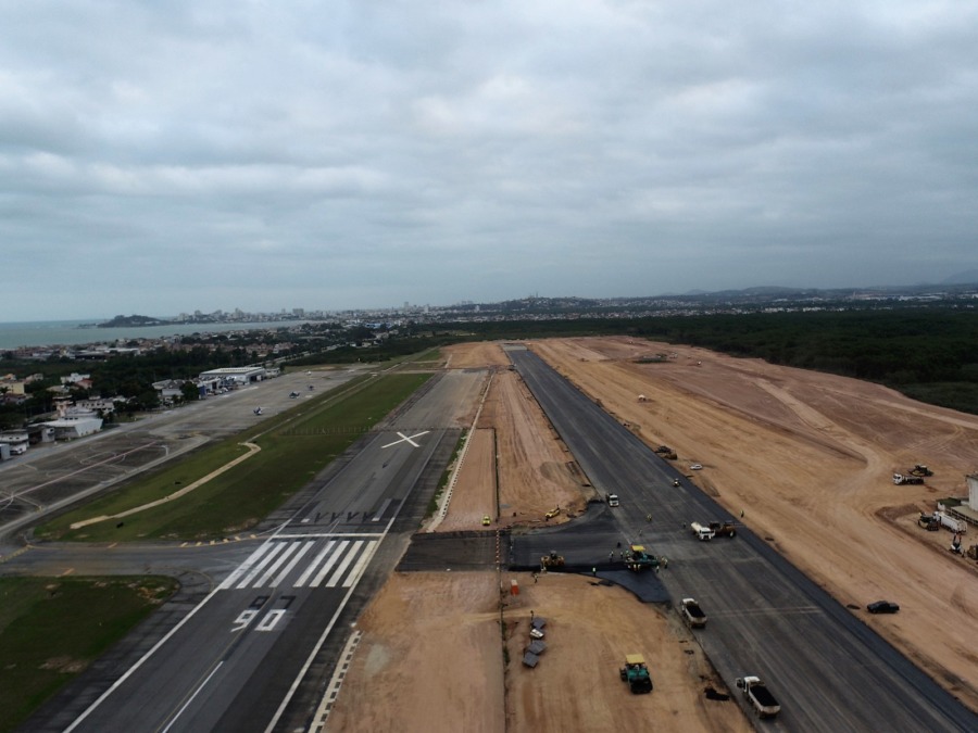Obras de construção da nova pista do Aeroporto de Macaé entram na fase final