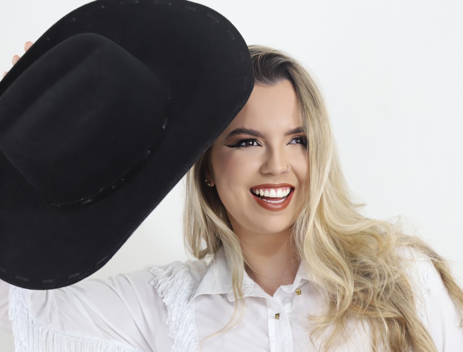 Programação musical do Shopping Plaza Rio das Ostras tem sertanejo, rock e samba nesse fim de semana