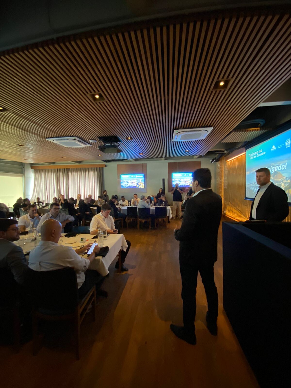 Marcelo Batista se reuniu com secretário de turismo do Estado para discutir projetos e parcerias para Quissamã