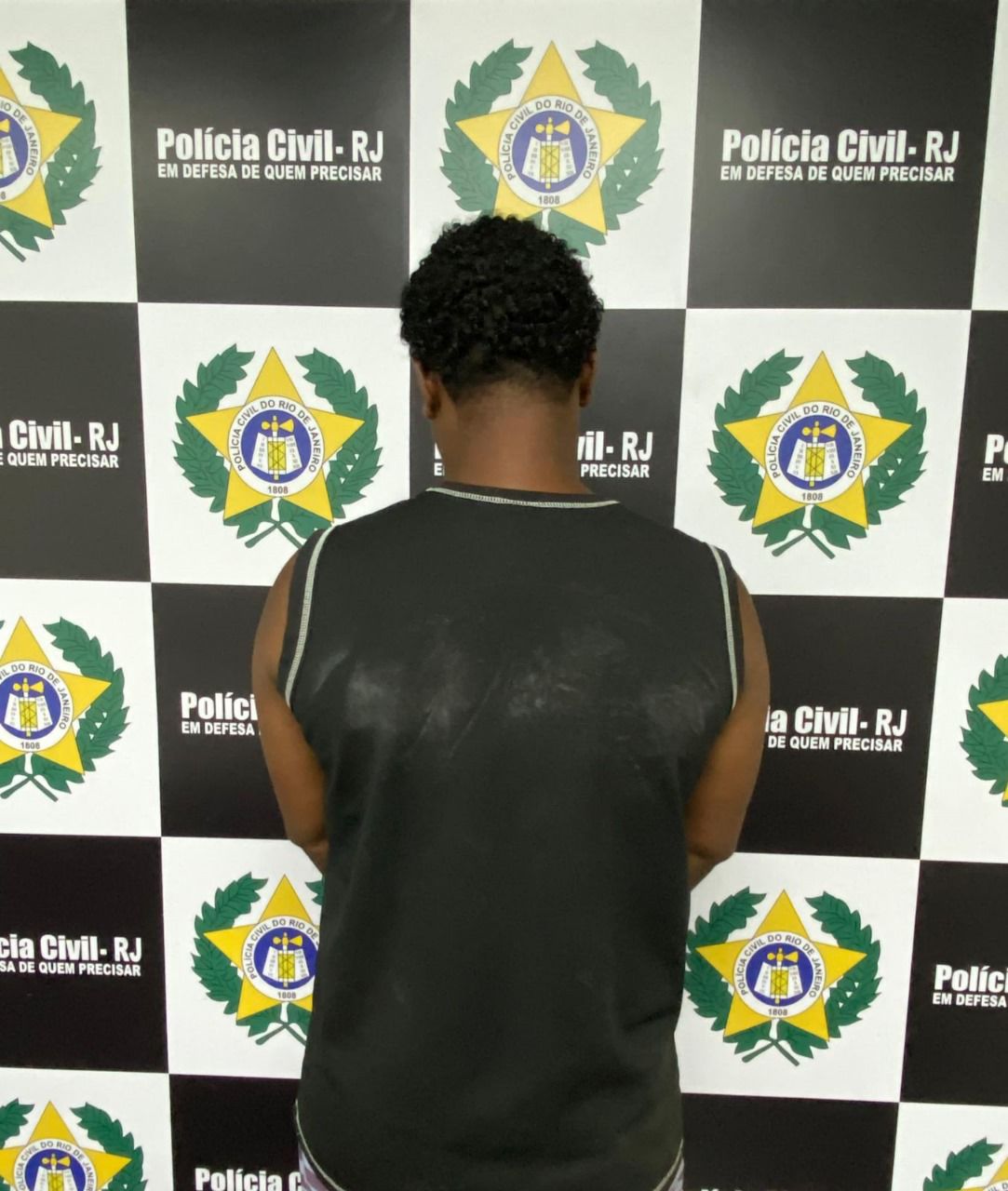 Macaé: traficante é preso em operação na Favela da Linha