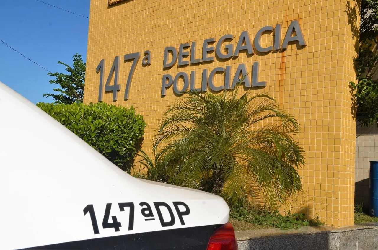 São Francisco de Itabapoana: grupo armado tortura e faz família refém