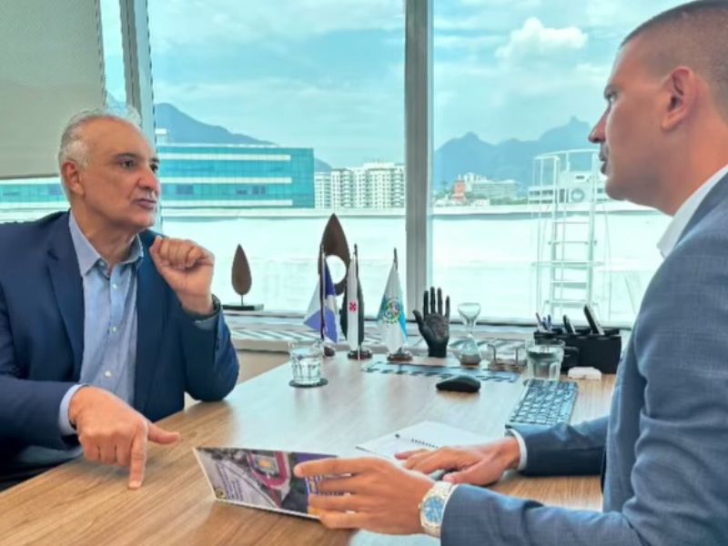 Carlos Augusto se reúne com secretário estadual para discutir melhorias para Rio das Ostras