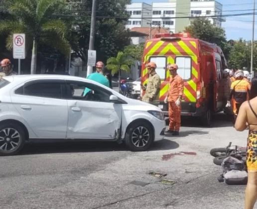 Colisão entre veículos deixa uma pessoa ferida em Cabo Frio