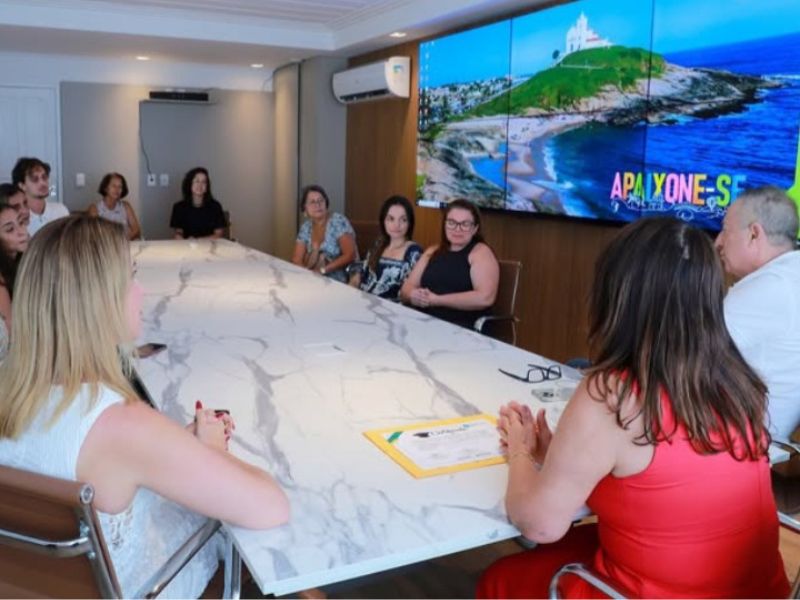 Prefeita Lucimar celebra 1º mês de governo e veta 9 projetos de lei da Câmara em Saquarema