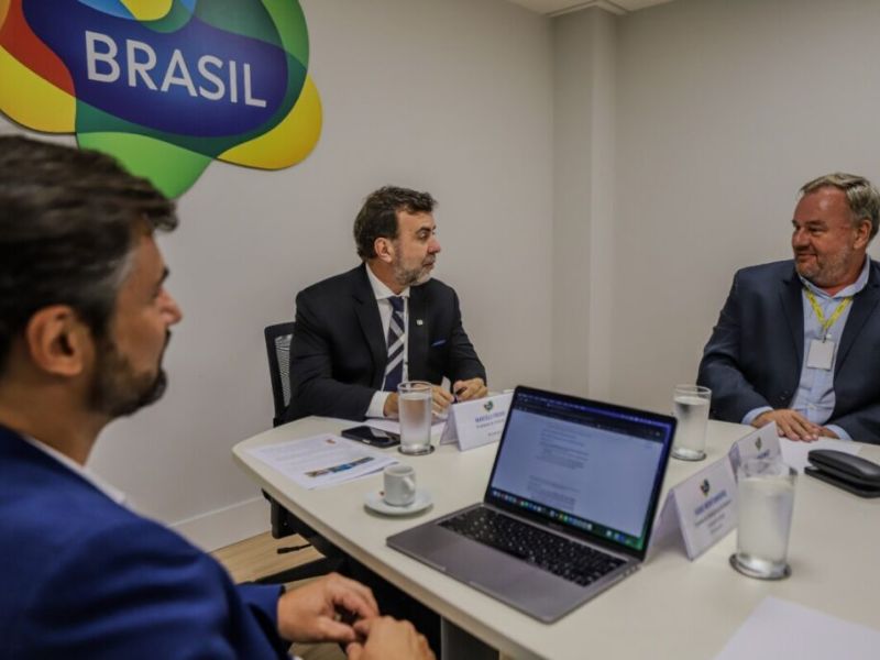 Diálogo entre Búzios e Embratur pode trazer benefícios para Cabo Frio e região