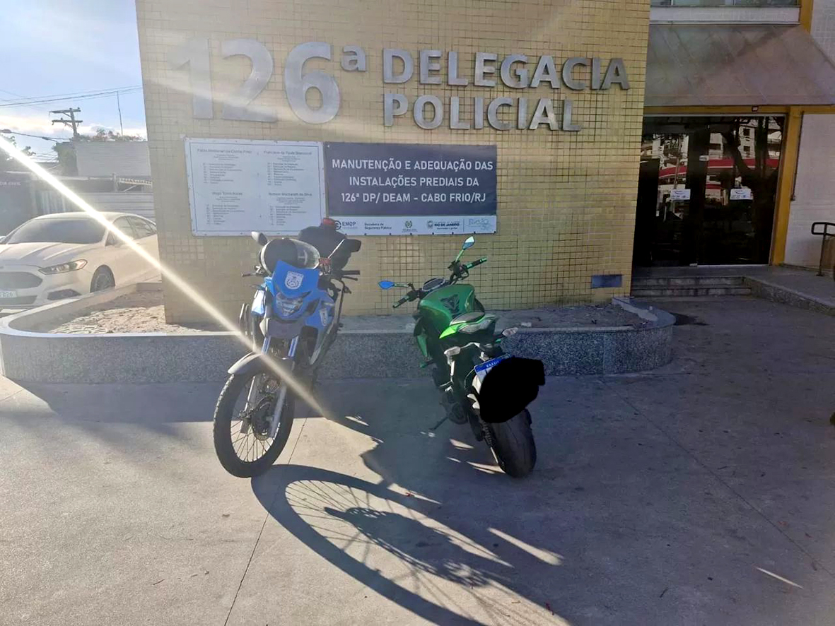 Motociclista embriagado e com histórico criminal é flagrado em alta velocidade em Cabo Frio
