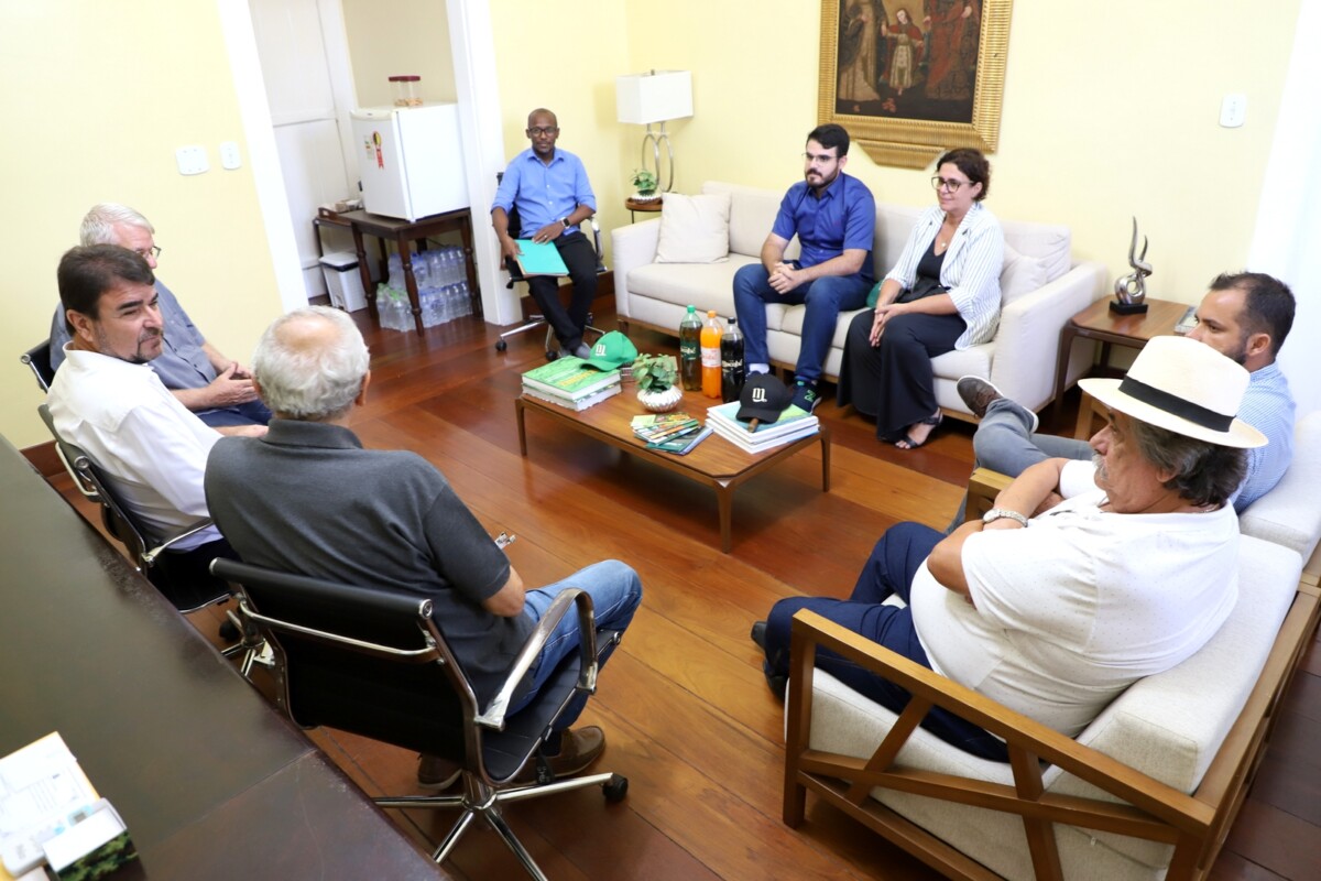 Quissamã quer ampliar negócios na ZEN e fecha acordo com Guaraná Macahé