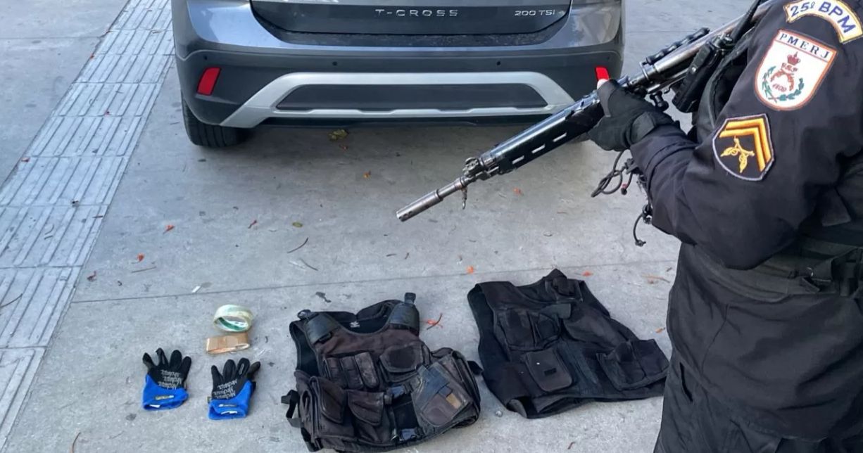 Polícia localiza suspeito de roubo e tráfico com carro clonado em Cabo Frio