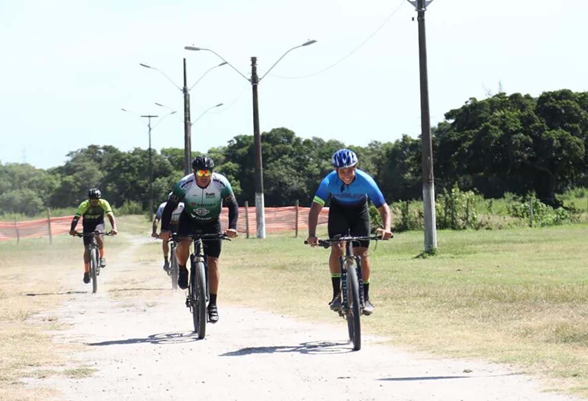 Rachão de MTB reúne ciclistas em Cabo Frio e aquece para o Desafio do Angelim