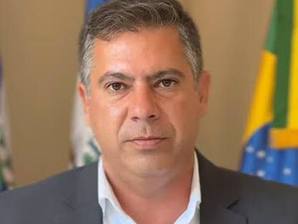 Pagamento de 1/3 de férias para educadores de Cabo Frio é confirmado pelo prefeito Dr. Serginho