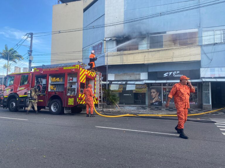 Incêndio no Campos Shopping acabou ferindo cinco pessoas