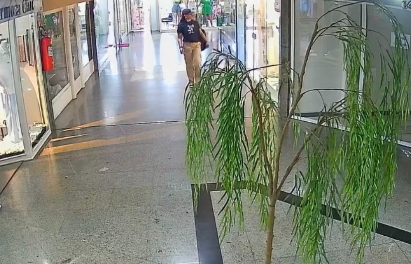Polícia Civil prendeu mulher apontada como causadora de incêndio em shopping de Campos