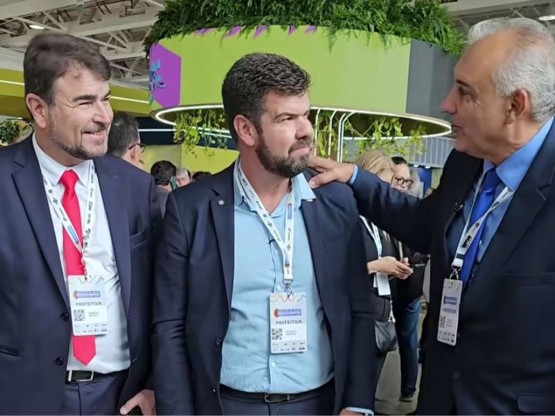 Macaé e Rio das Ostras estreitam laços durante evento em Brasília que reúne novos prefeitos e prefeitas