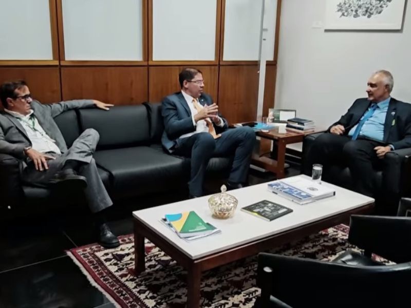 Financiamento de dívida, agência do INSS e mais: Carlos Augusto faz balanço de viagem à Brasília  