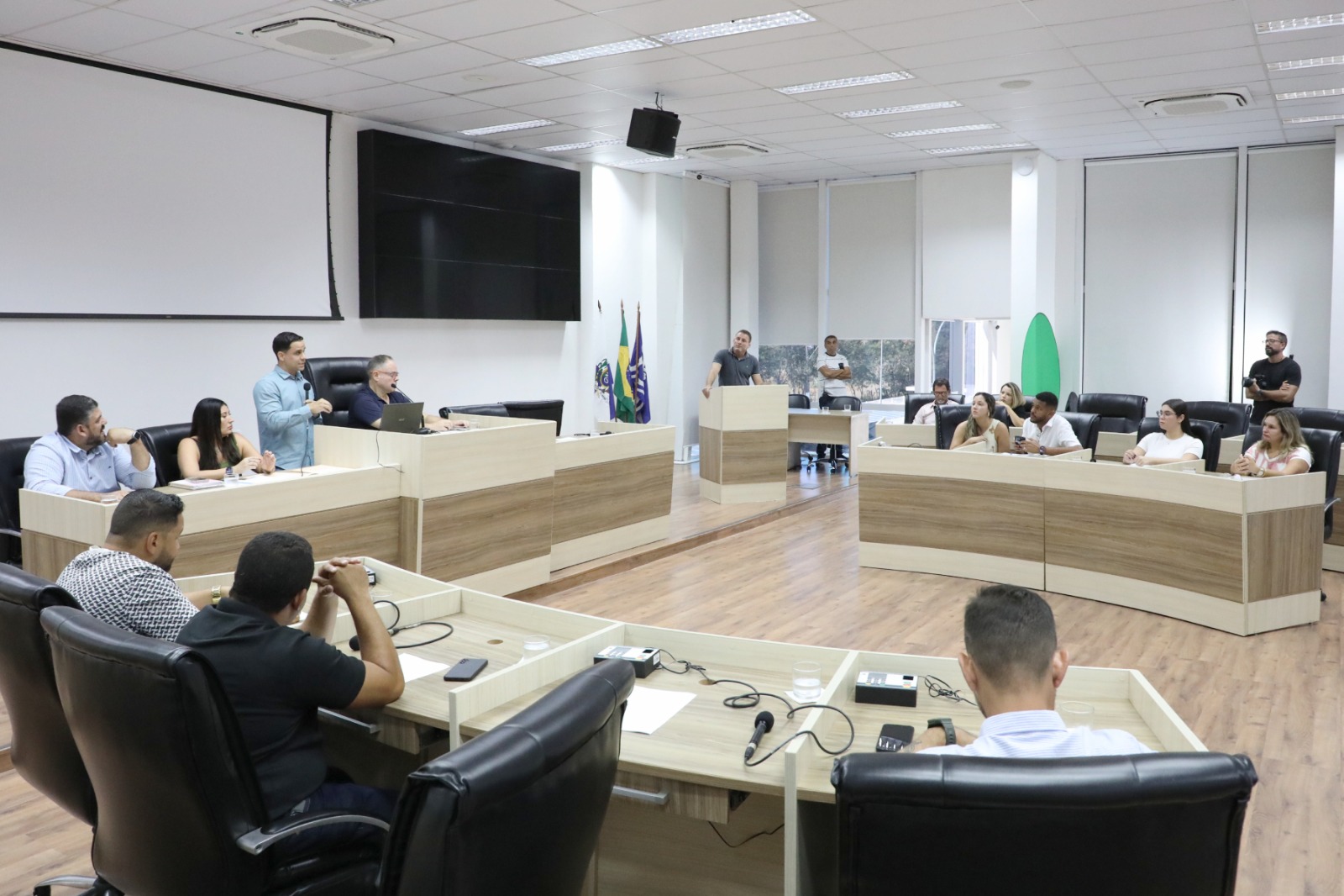 Abertura do expediente 2025 em Macaé conta com treinamento para novos vereadores
