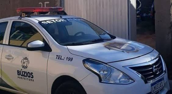 Tiros interrompem noite de Carnaval e causam pânico em mercado de Búzios