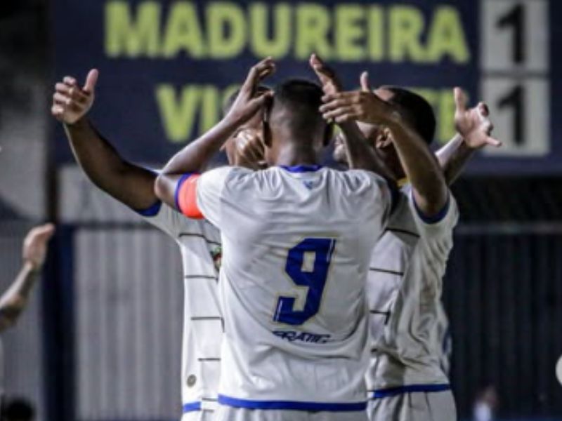 Sampaio Corrêa vira sobre o Madureira e fica a um empate do título da Taça Rio