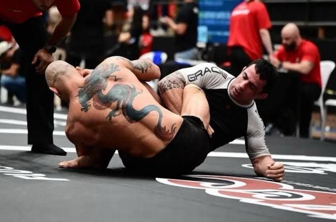 Lutador de Cabo Frio conquista quinto título consecutivo no ADCC Open