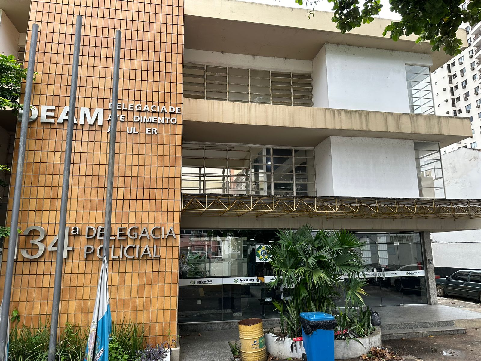 Em Campos, dona de clínica veterinária é presa após utilização de medicamentos vencidos