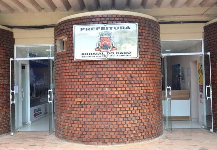 Fraude e lavagem de dinheiro mostra escândalo financeiro em Arraial do Cabo vai a julgamento