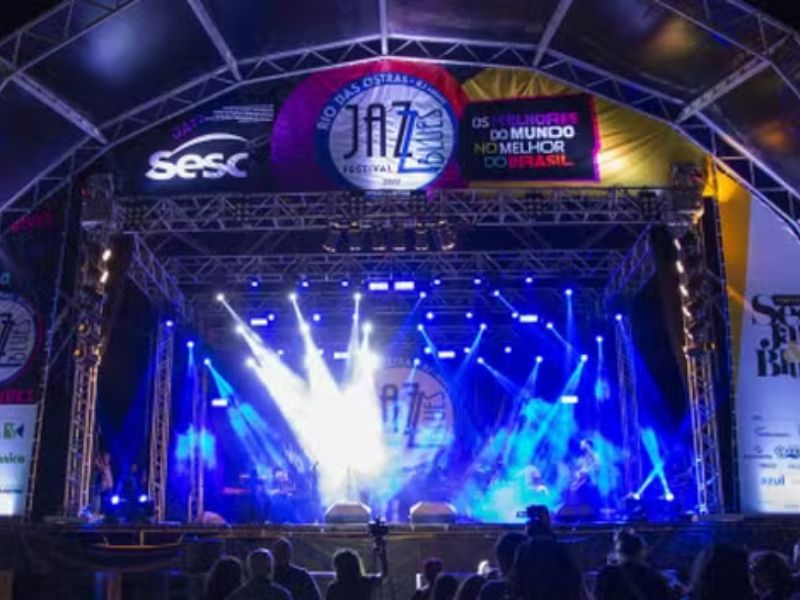 Teatro Joel Barcellos recebe evento para convidados no lançamento oficial do Rio das Ostras Jazz & Blues Festival 2025