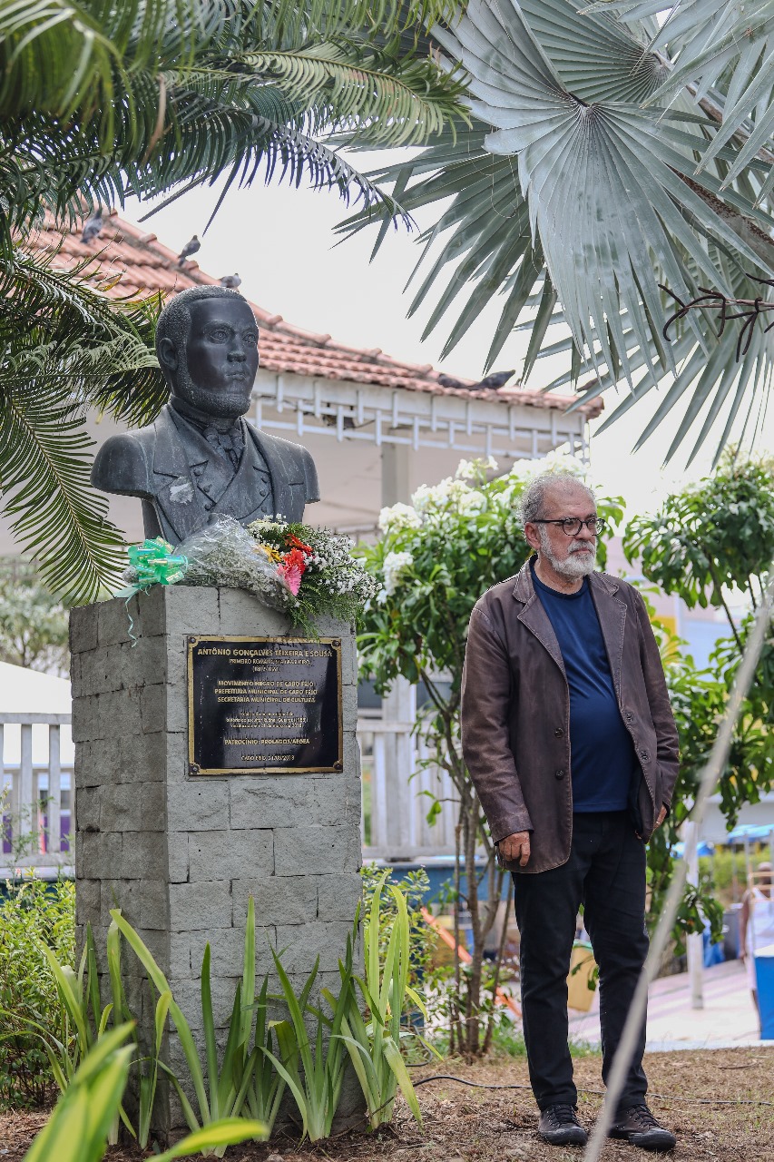 Semana Teixeira e Sousa tem início com programação cultural em Cabo Frio