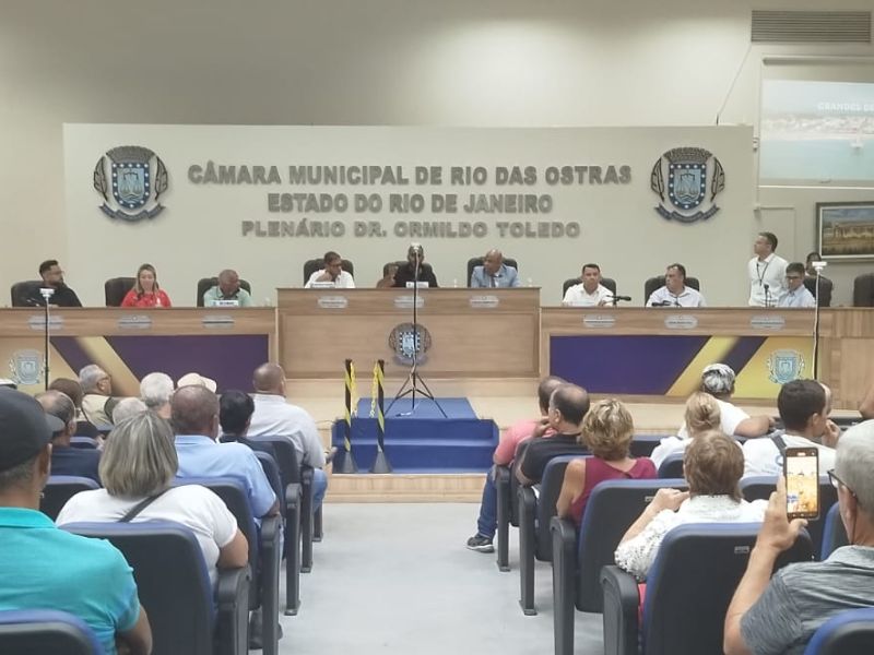 Rio das Ostras cobra Rio+ por melhorias nos serviços em audiência pública na Câmara