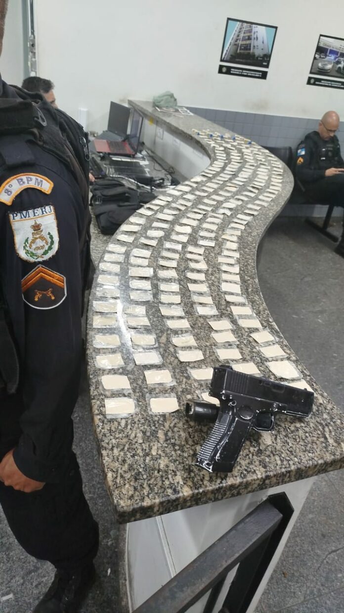 Ação policial resultou na apreensão de drogas em Campos no bairro Brejo Grande
