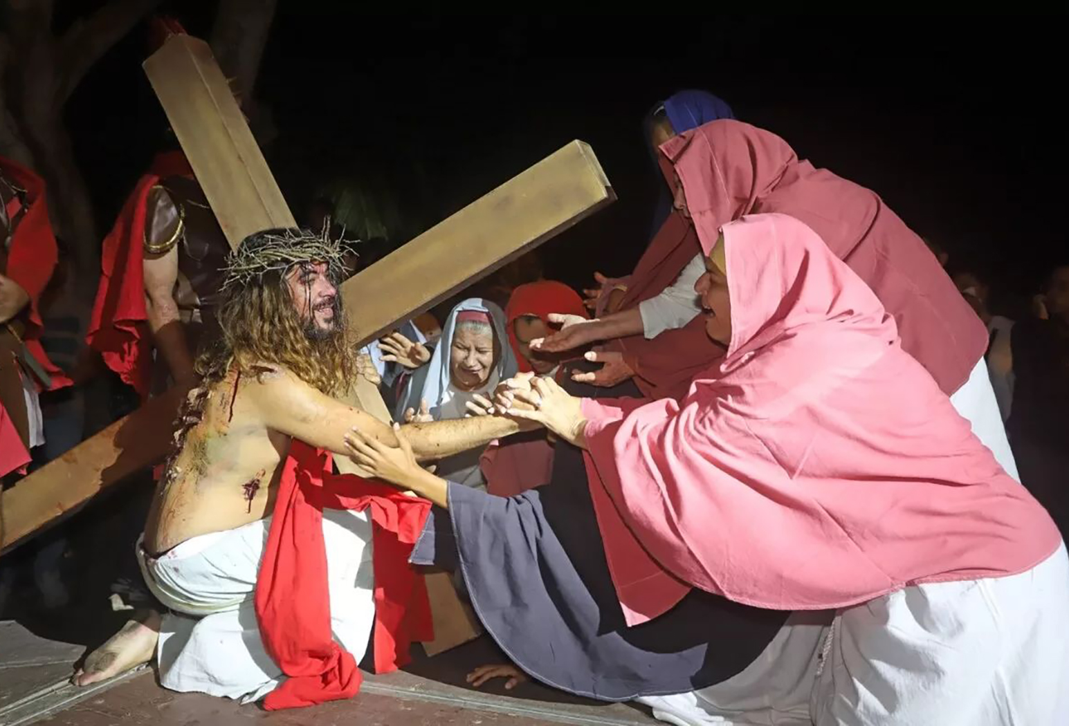 Búzios realiza 25ª edição da Via Sacra em evento que marca a Sexta-feira Santa