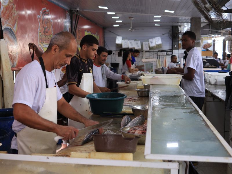 Prefeitura anuncia ampliação do horário do Mercado do Peixe de São Pedro da Aldeia no feriado