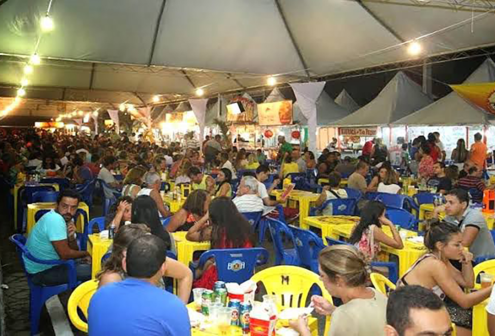 Arraial do Cabo entra no clima do Festival da Lula com atrações musicais e culinária típica