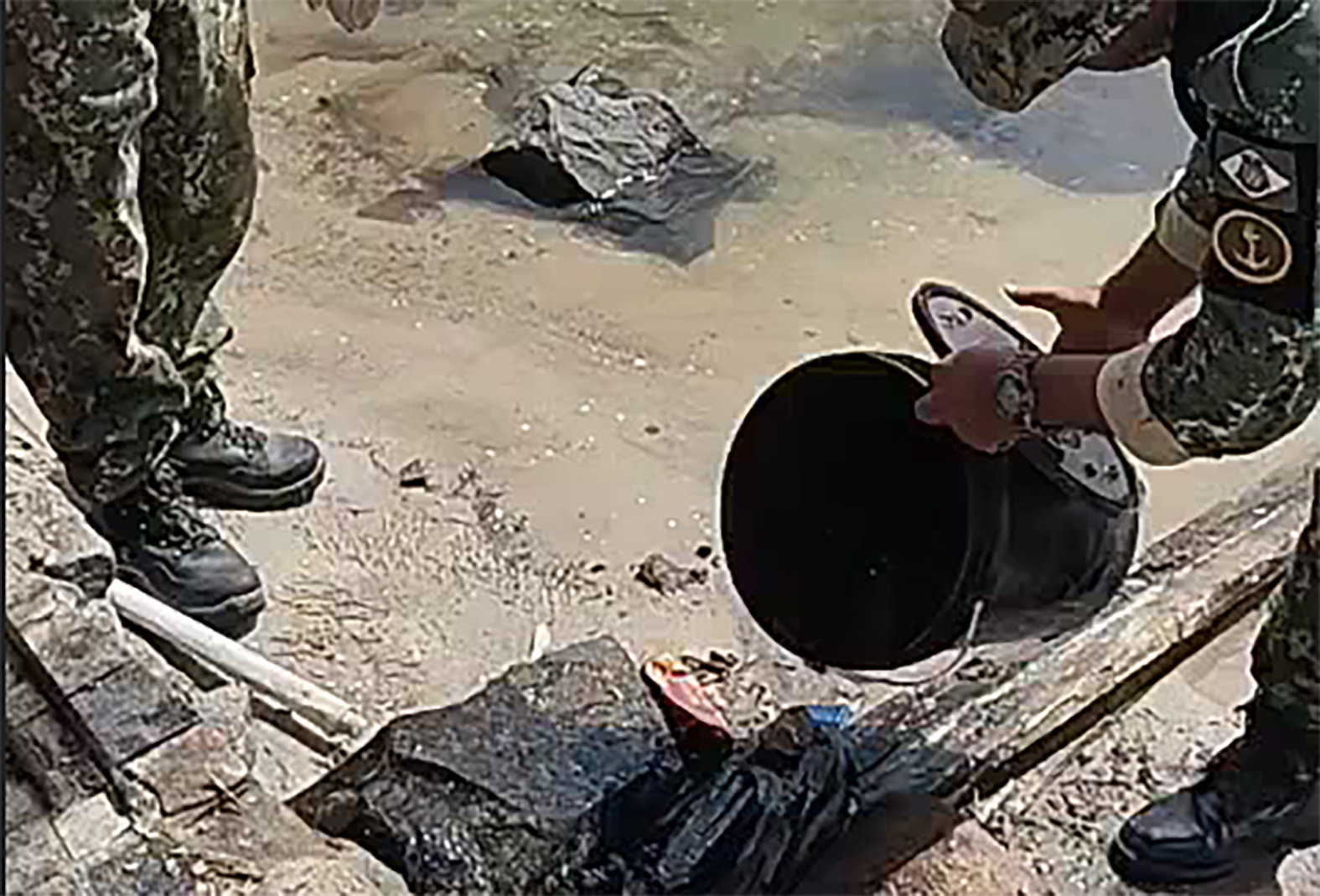 Prefeitura de Cabo Frio interrompe uso irregular de recursos naturais para fogueira em área ambiental