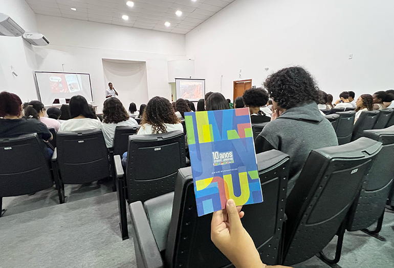 Direitos, cultura e juventude: ação especial celebra as mulheres em Arraial do Cabo