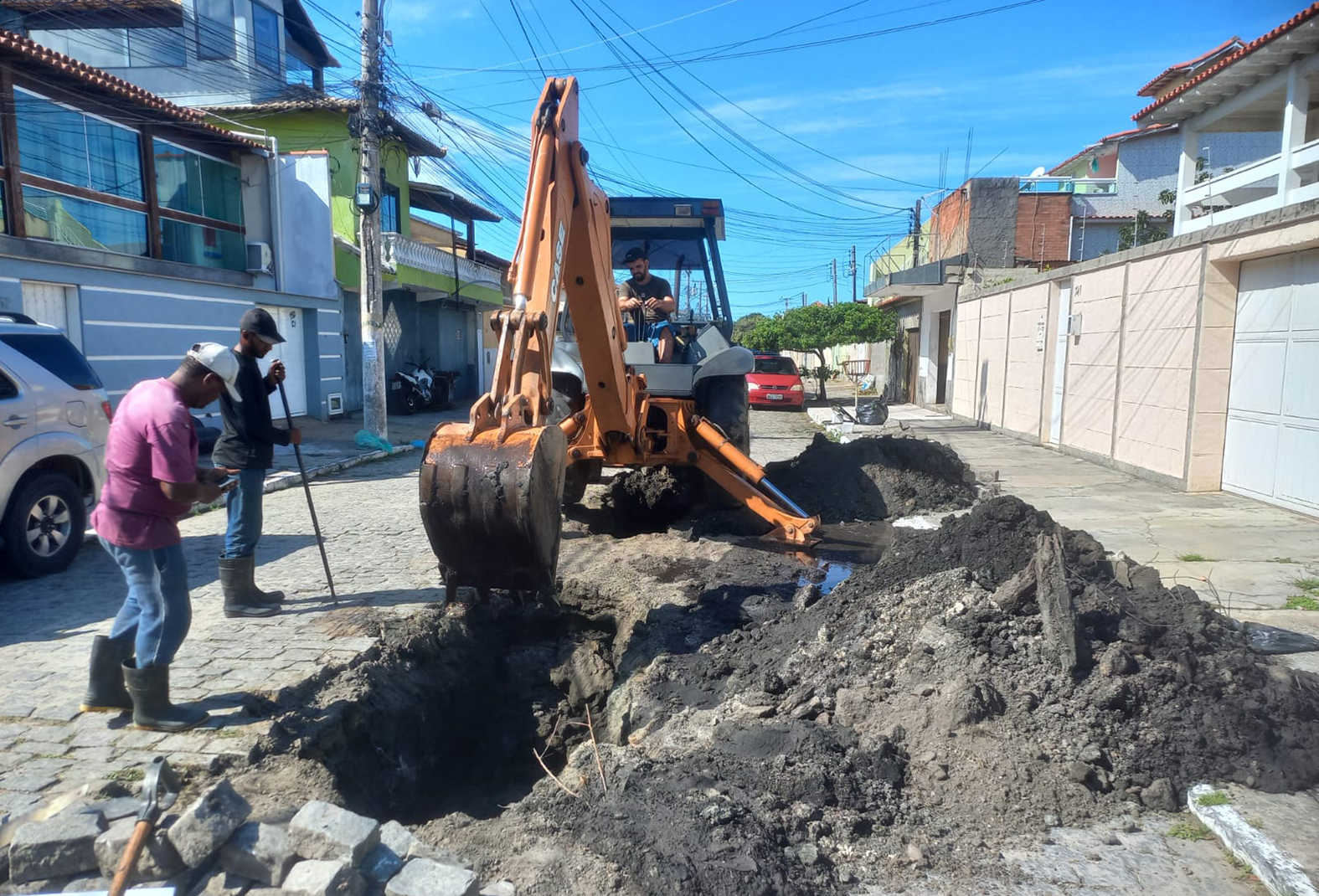 Prefeitura de Cabo Frio executa melhorias na drenagem do Jardim Caiçara