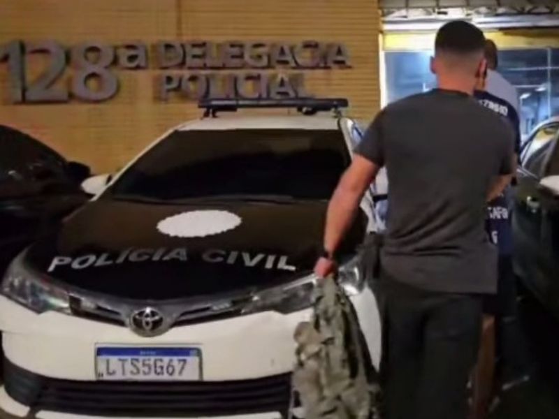 Civil de Rio das Ostras prende 2 traficantes em ação no CPX do Goiamum