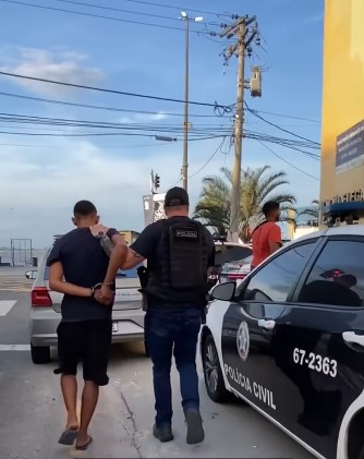 Homem é capturado por tráfico em ação da Civil no Bosque Azul