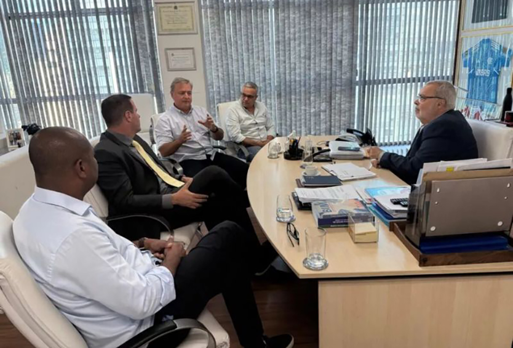 Reunião no Rio discute liberação de recursos para início das obras em bairro de Búzios