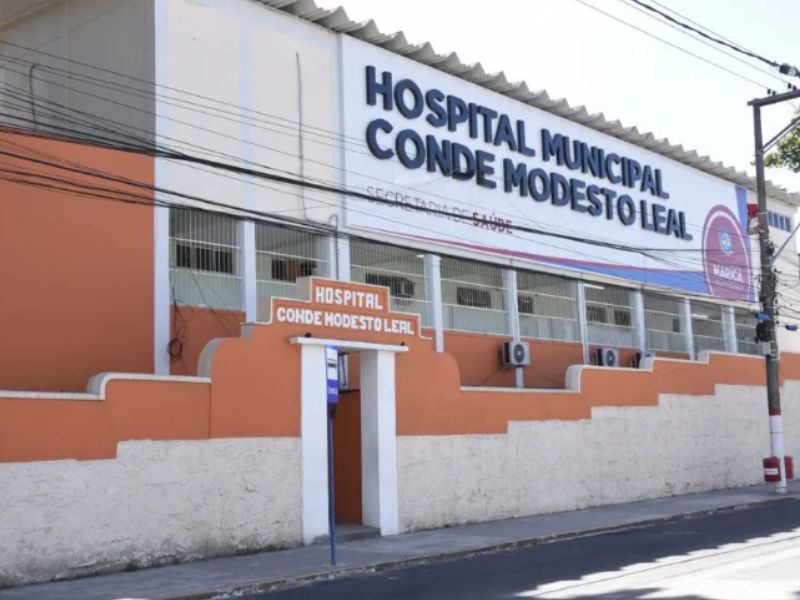 Homem se fere ao morder navalha dentro do pão em Maricá; polícia investiga o caso